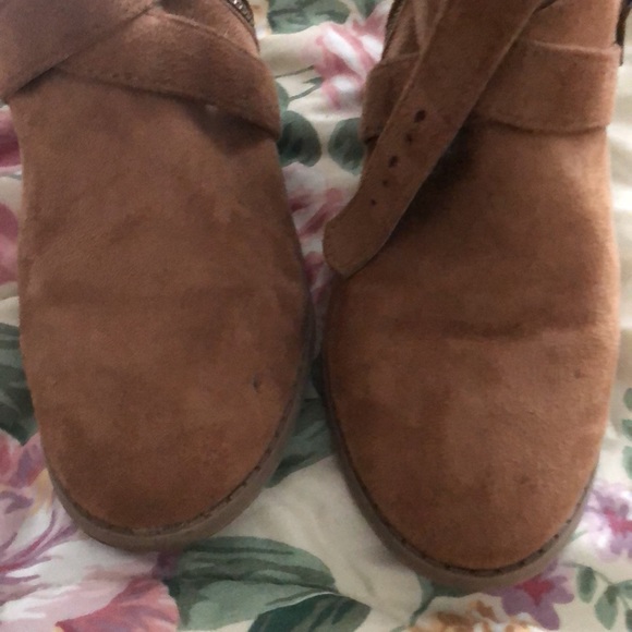 Steve Madden size 4 - Picture 5 of 8